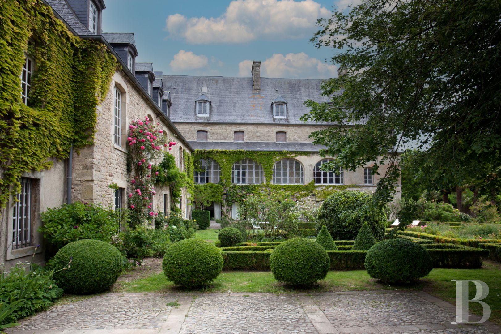 Dans le Cotentin, au sud de Valognes, un château traversé par les siècles - photo  n°4